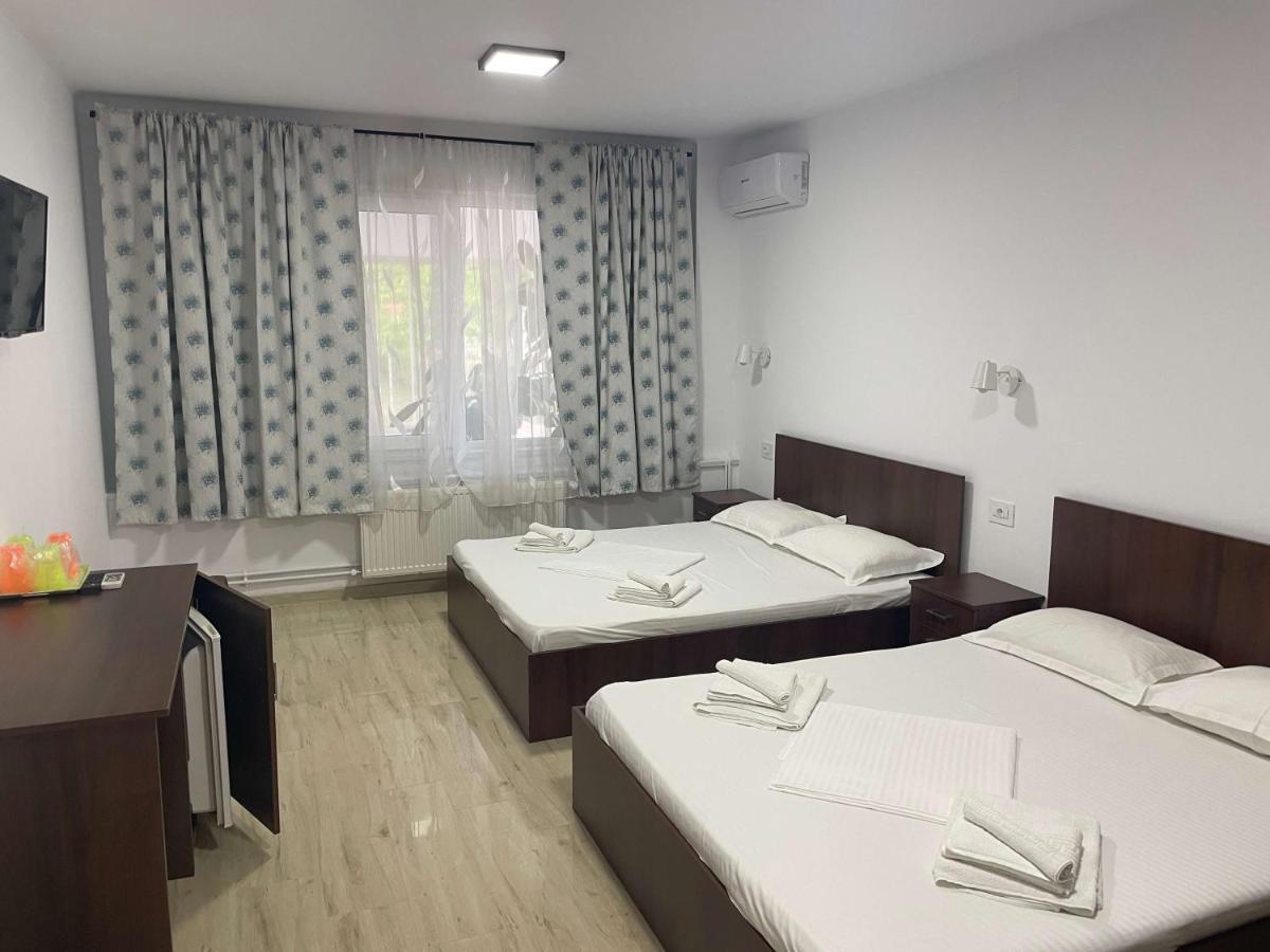 Vila Regal Mamaia Exteriör bild