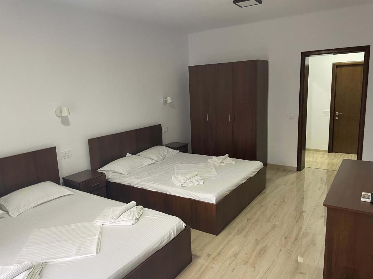 Vila Regal Mamaia Exteriör bild