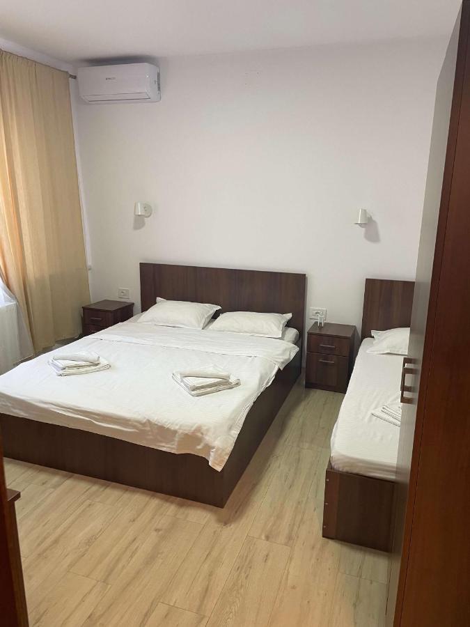 Vila Regal Mamaia Exteriör bild