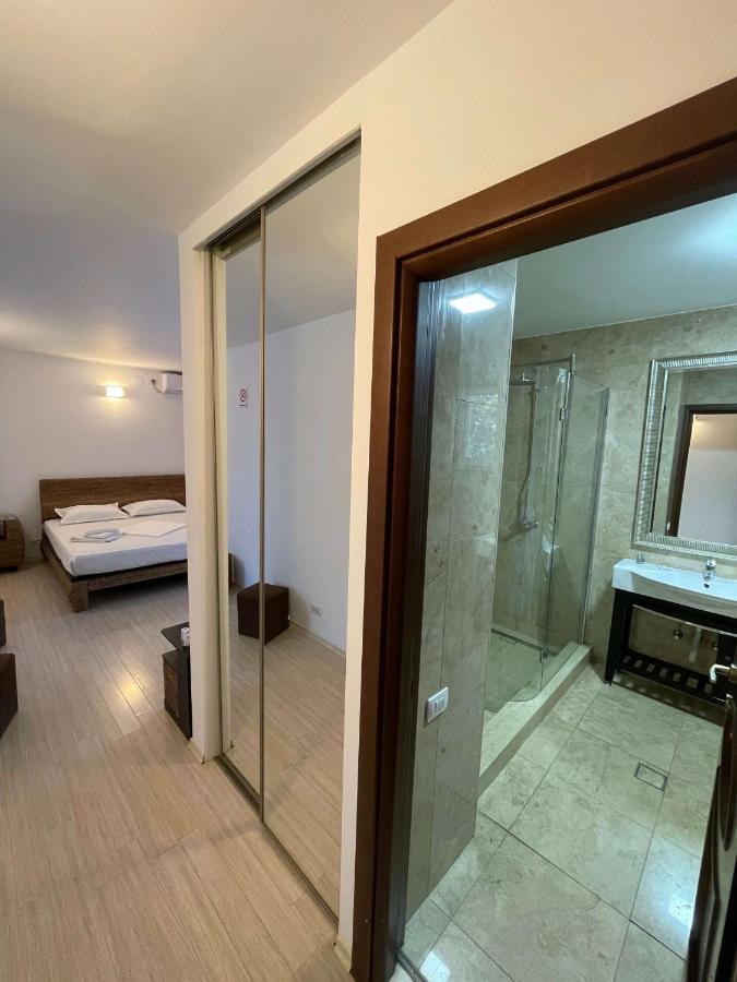 Vila Regal Mamaia Exteriör bild