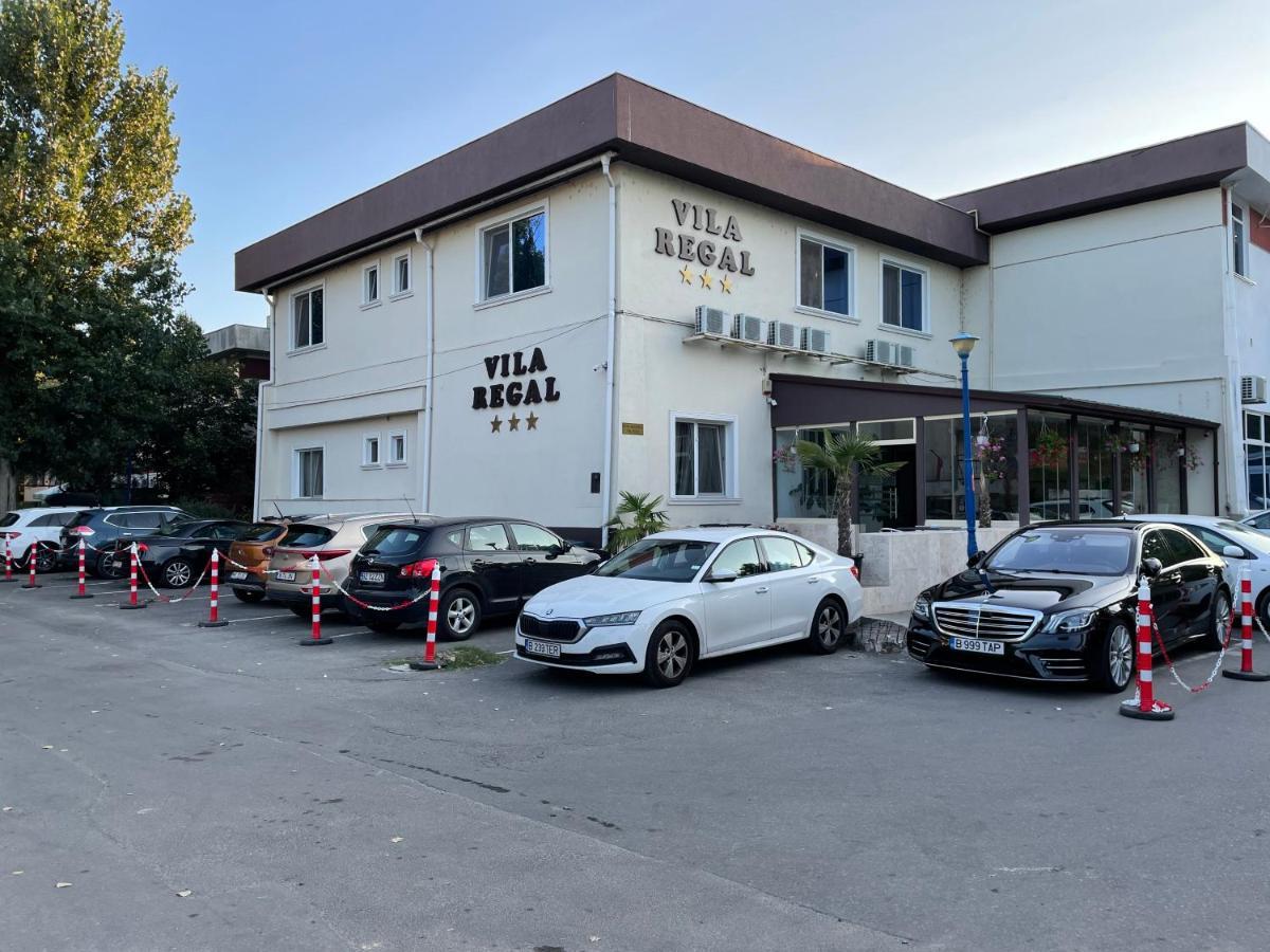 Vila Regal Mamaia Exteriör bild