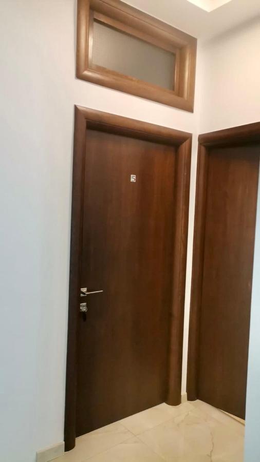 Vila Regal Mamaia Exteriör bild
