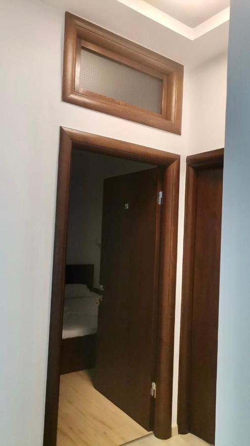 Vila Regal Mamaia Exteriör bild